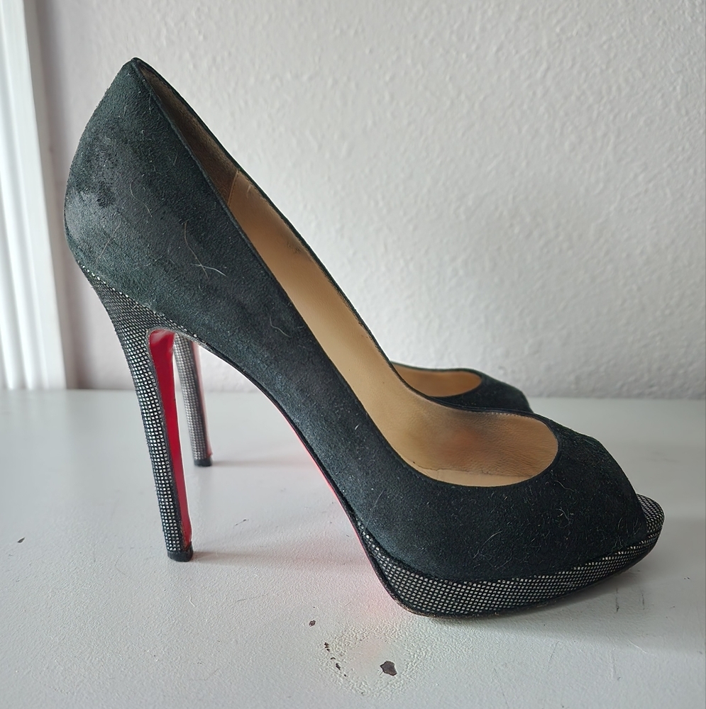 Yolanda Suede Pumps - Picture 7 of 9